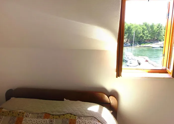 Jure By Interhome Mrljane