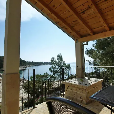 Jure By Interhome Mrljane